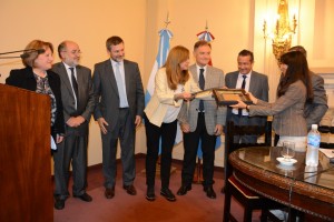 Se realizó una conferencia sobre la fraternidad y el respeto a las diferentes ideas en ámbitos de la política