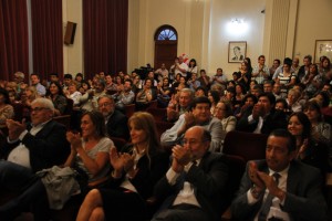 Empleados legislativos presentaron el primer “Diccionario de Términos Parlamentarios” del interior del país